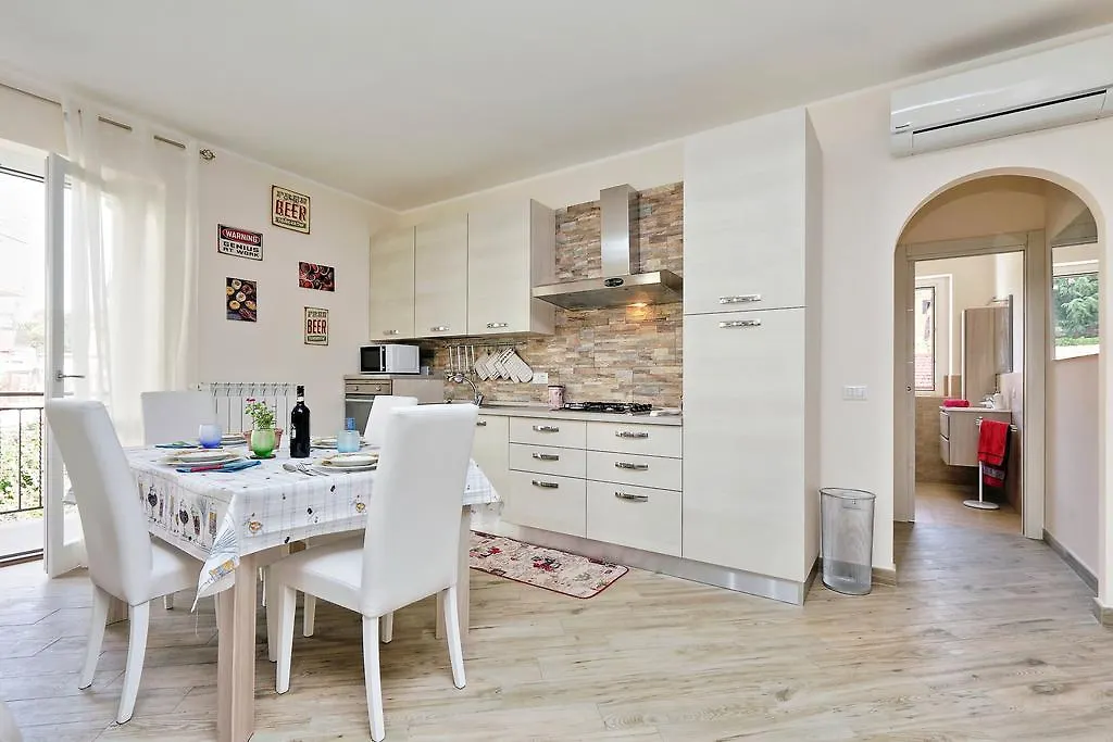 Casal Del Marmo 101 Rome