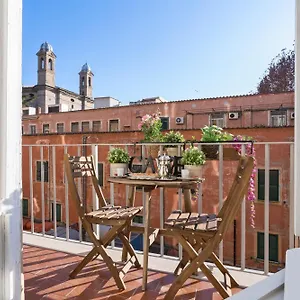 Appartement Townhouse By The Spanish Steps, Rome